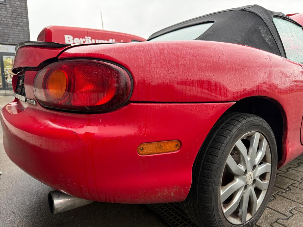 Mazda MX-5 NB original Stoßstange Stoßfänger hinten rot BJ98